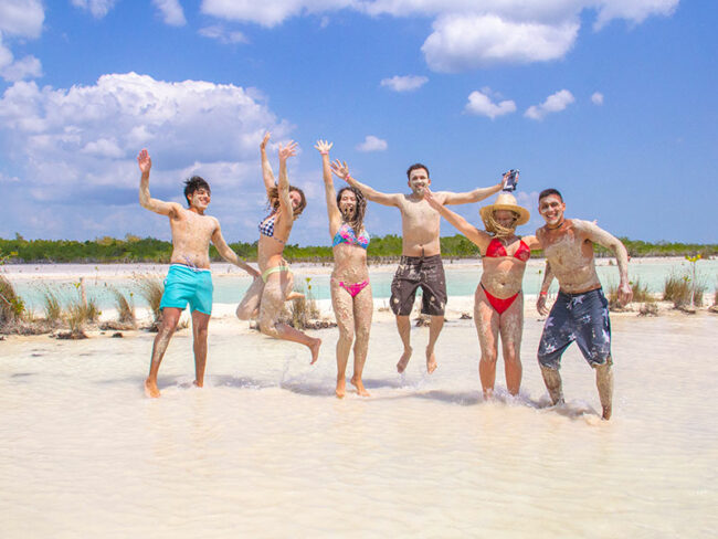 Heal your body in Bacalar 7 Colors Lagoon