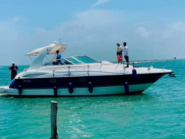 Private Yacht for Twelve Passengers/people in Cancun