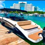 Private Yacht for Ten Passengers in Cancun with a shaded area and an area without shade, perfect for a tan