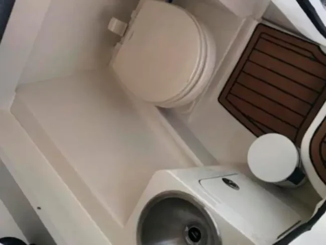 Private Yacht for Ten Passengers with bathroom included